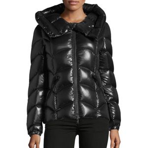moncler akebia black moncler akebia black